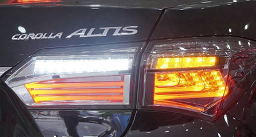 do-den-led-sau-hau-toyota-altis-8