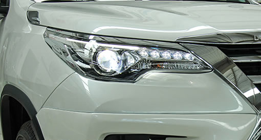 do-nguyen-bo-den-pha-truoc-toyota-fortuner-5